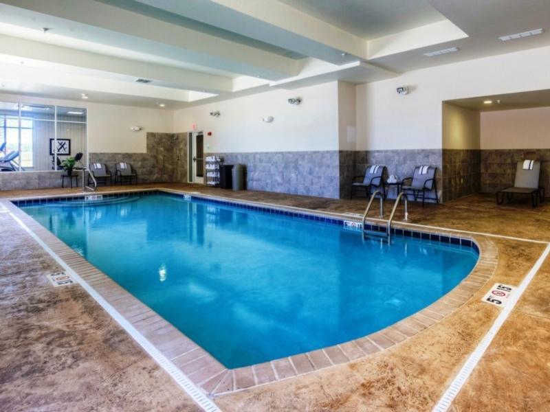 Holiday Inn Express Richmond By Ihg Екстериор снимка