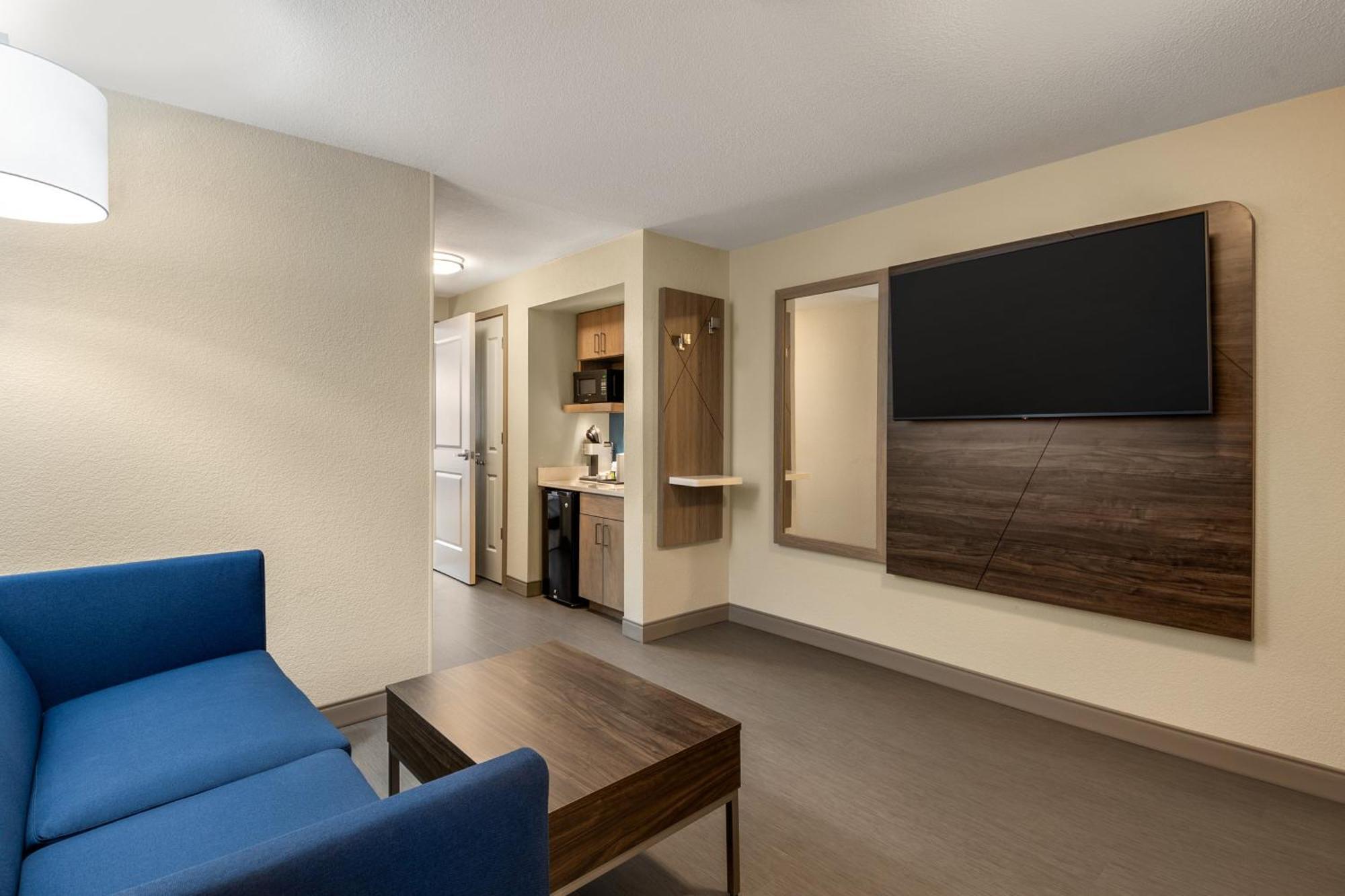 Holiday Inn Express Richmond By Ihg Екстериор снимка