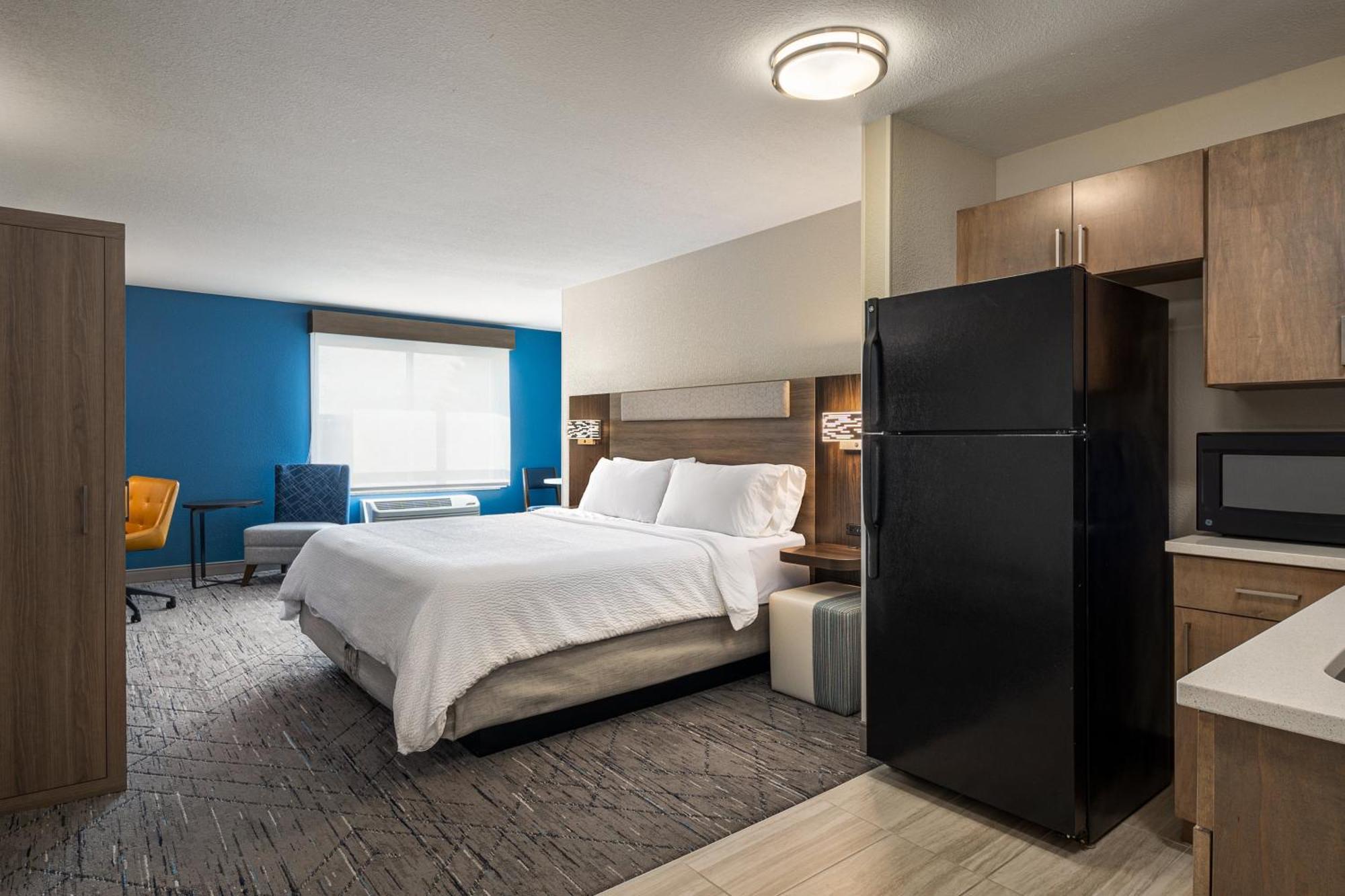 Holiday Inn Express Richmond By Ihg Екстериор снимка
